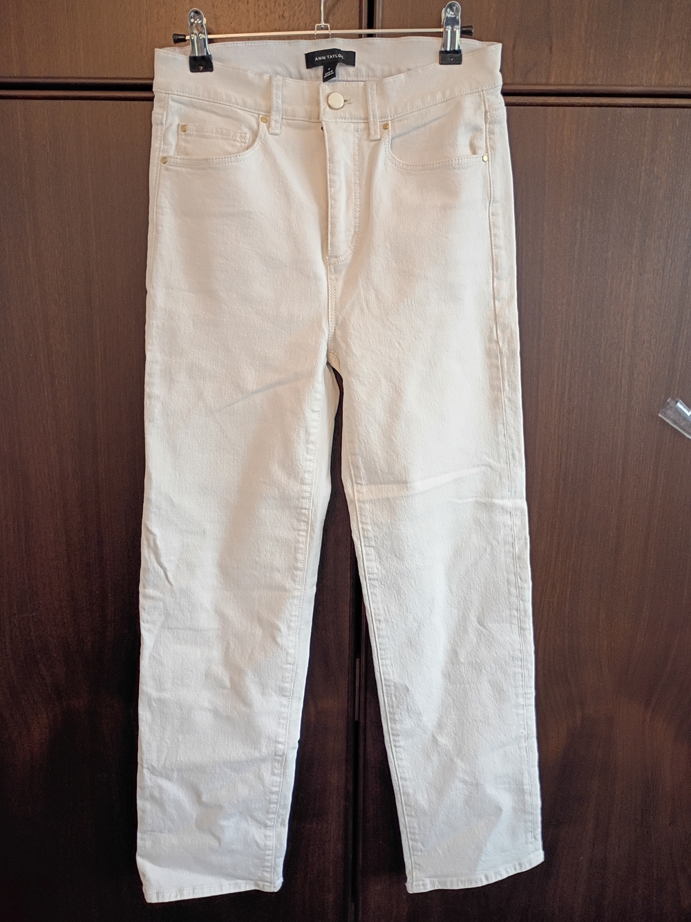 Ann Taylor Cream High-Waist Straight Jeans Size 0